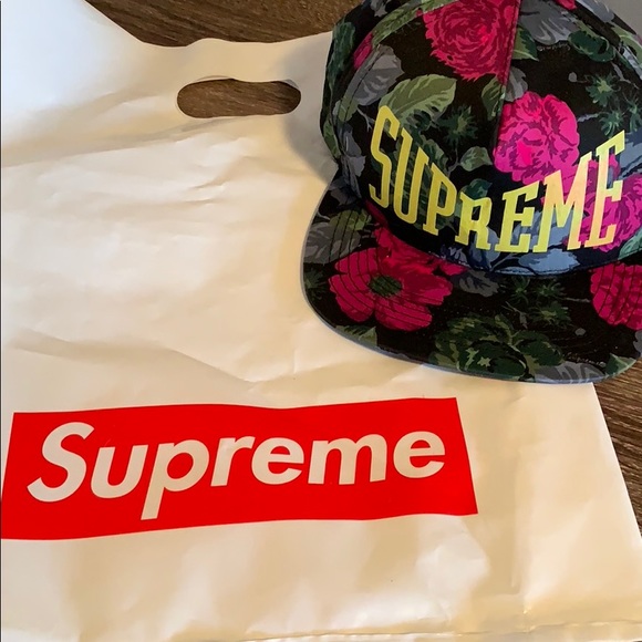 supreme rose hat